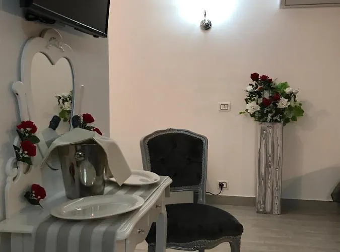 Le Rose Bed and Breakfast Νετούνο