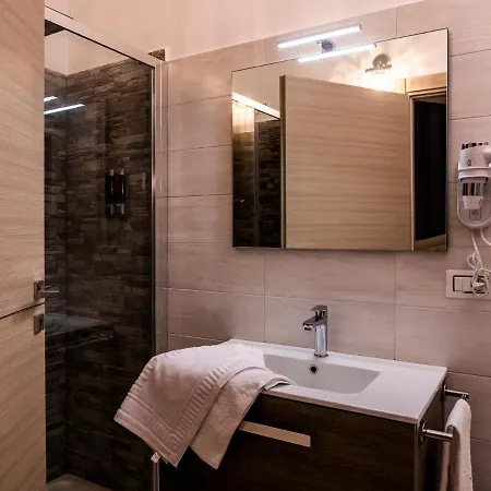 فندق مبيت وإفطار Le Rose 4*