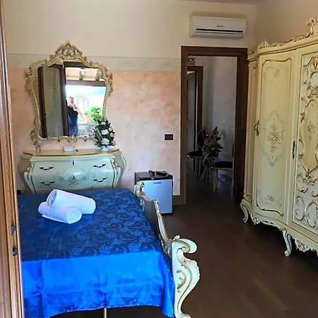 Le Rose Bed & Breakfast 4*