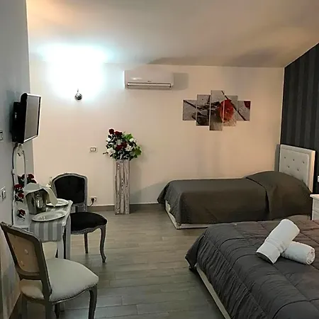 Le Rose فندق مبيت وإفطار نيتّونو